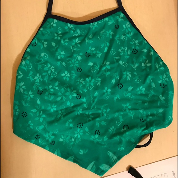 Two piece swimsuit - Picture 1 of 4